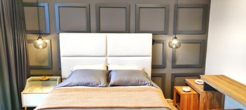 One-Bedroom Apartment image 10
