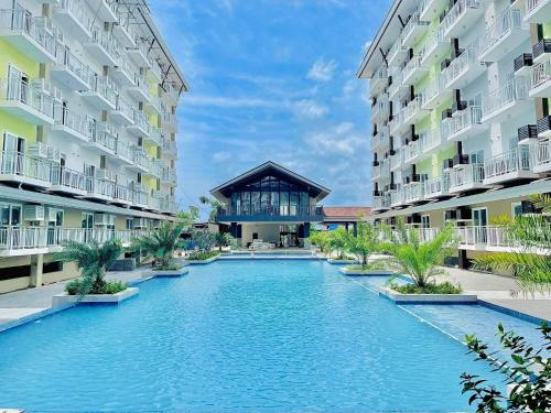 Amani Grand Residences Cebu 3-5 min to Airport Free swimming pool