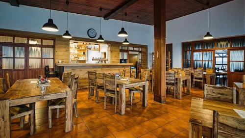 Restaurant, Apartmany MonTexas in Velky Ujezd