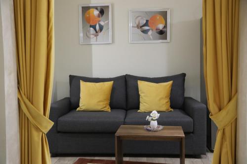 Tirana City Center Cozy Modern Apartment 9/B, Tirana