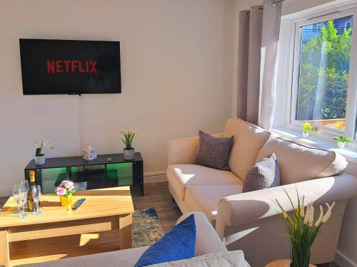 Cozy, Charming 3-Bedroom Home in Chester- Free Parking- Sleeps Up To 6, Chester (fotografie 2)