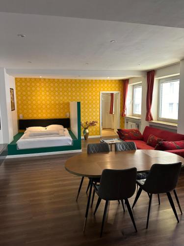 Tondose Apartment - image 6
