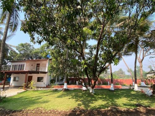 Alibag Luxury Farmhouse 3 Bedrooms Villa with Swimming Pool