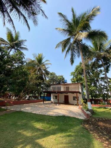 Alibag Luxury Farmhouse 3 Bedrooms Villa with Swimming Pool