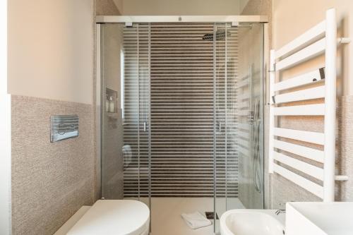Vatican Stunning 2 BR Apartment - image 8