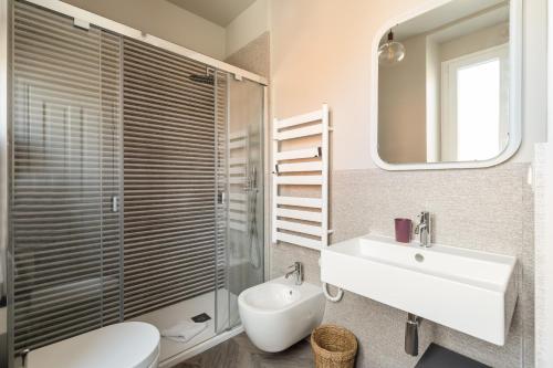 Vatican Stunning 2 BR Apartment - image 11