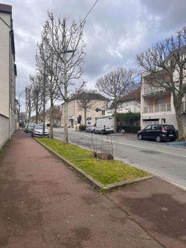 Le Spacieux- Proche de Paris et Orly - Beau F2 de 52m2 en centre ville