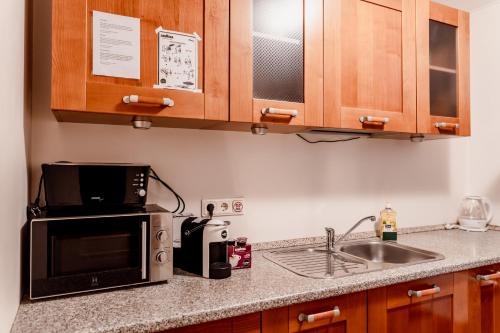 Old Town Main Square Apartments - image 9