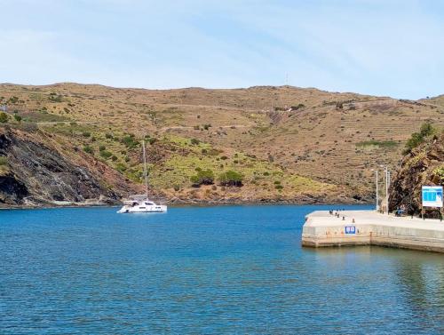 Skats, Paraíso de la Costa Brava (Paraiso de la Costa Brava) in Portbou