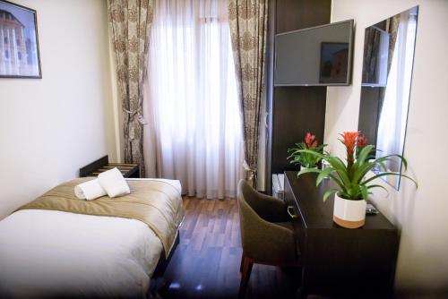 Small Single Room