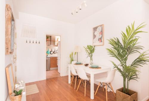Sunny and Cozy Room with Ensuite Bathroom, Madrid (photo 10)