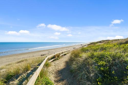 Viesnīcas āriene, Himatangi Kiwi Bach - Himatangi Beach Holiday Home in Himatangi Beach