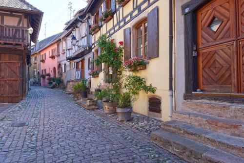 BREDALA**** Gîte maison Alsacienne avec Jardin