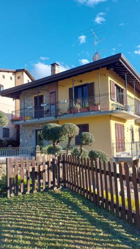 Viesnīcas āriene, Al Vecchio Lavatoio - Relax in collina in Castello Di Brianza