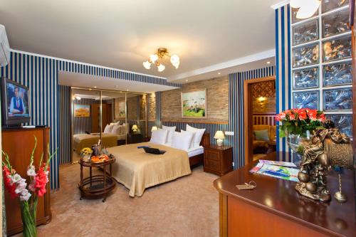 Conference Hotel Suputnyk in เขตฟรันคิฟสกี้