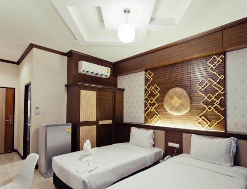 2 twin beds