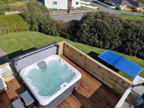 Carnedd - Trearddur Bay - Stanley-Stays, Trearddur (foto 3)