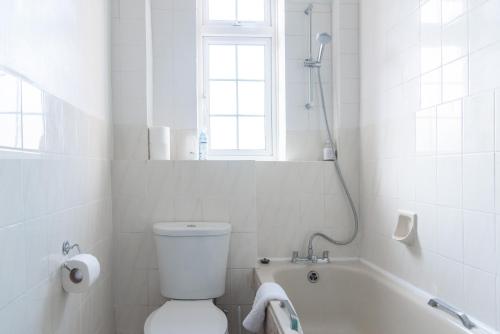 Bright and Comfortable 1 bedroom near Marble Arch - image 11