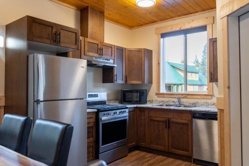 virtuve, Manning Park Resort in Manning Park (BC)