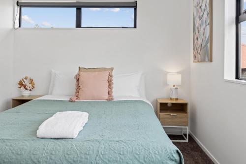 Peaceful Elegant Designated Park King Bed