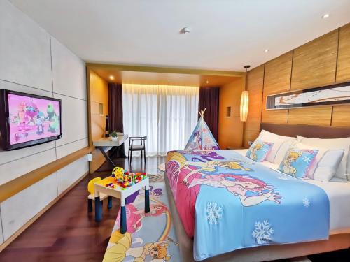 room detail thumbnail 1
