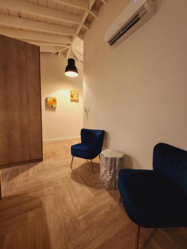 Private Home Studio Central Located in Miami 2 in Opa-locka, USA