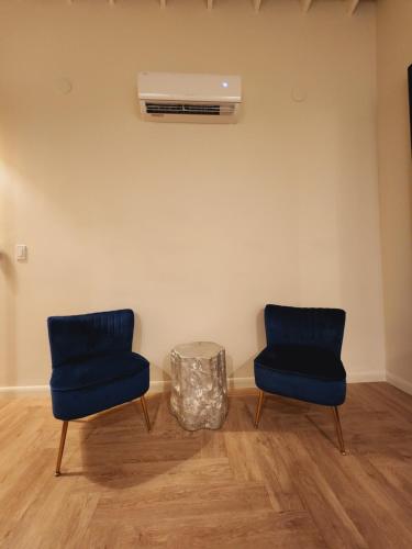 Private Home Studio Central Located in Miami 2 in Opa-locka, USA