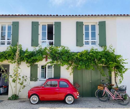 St Martin de Ré - Maison proche port avec parking et jardin (intra muros) - Location saisonnière - Saint-Martin-de-Ré