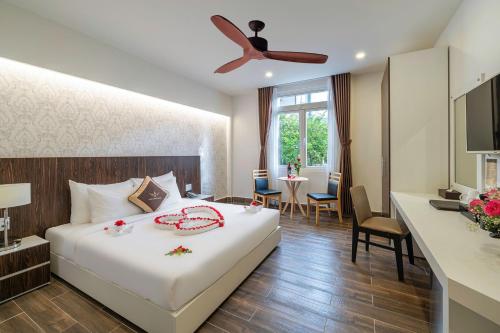 room detail thumbnail 1