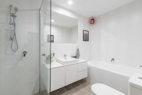 1Bedroom and Study Apt in Homebush Sleeps 5