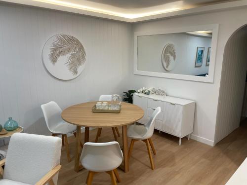 Pelican Cove Apartments photo 1