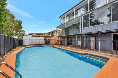 Good Vibes Bayside - Lake Foreshore with Private Pool