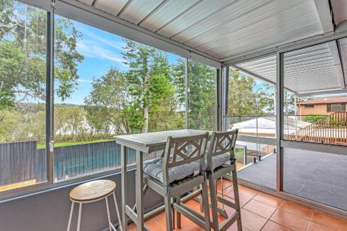 Good Vibes Bayside - Lake Foreshore with Private Pool