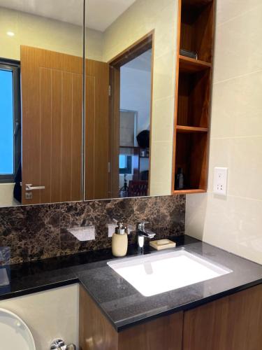 Apartment with Sea View image 5