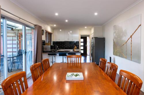 Mountbatten, Bright (photo 10)