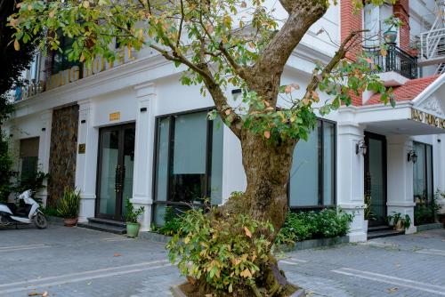 Bảo Hưng Hotel