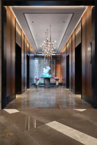 Grand Barony Jinan CBD – Jinan, WV
