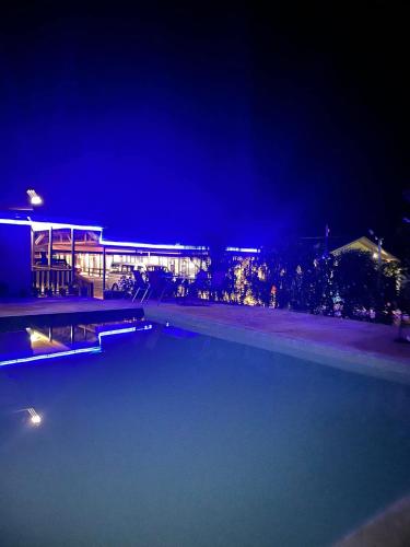 Swimming pool, Transit Motel in Fuailalo