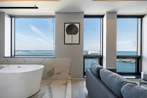 Suite with Sea View