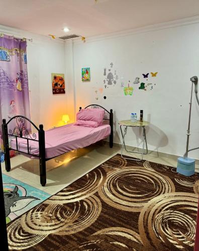 Cozy Master Bedroom, Kuwait