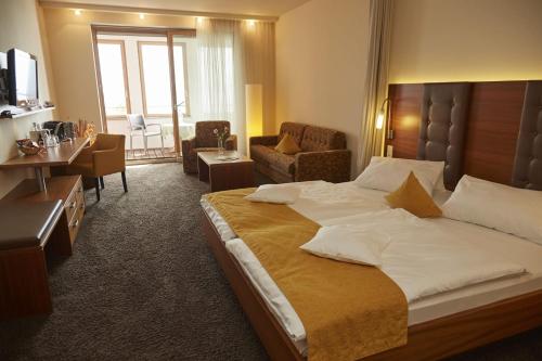 Flair Hotel zum Schiff - image 12