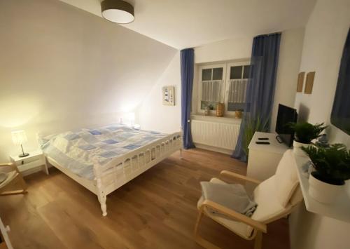 Ferien im Wangerland Ferienwohnung LEUCHTTURM Minsen Schillig Hund Pool Sauna - image 5