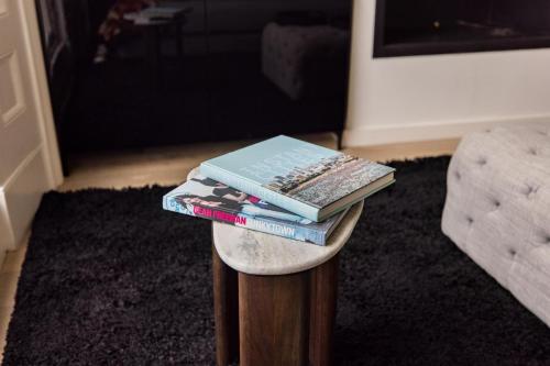 Luxury and Cool 2 bedroom in Notting Hill - image 11