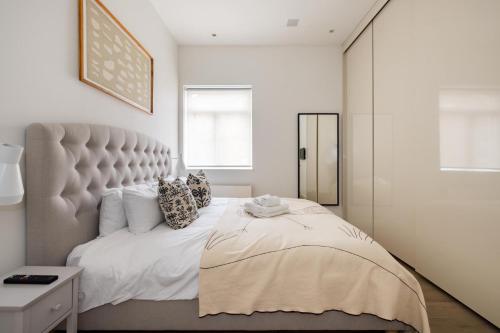 Luxury and Cool 2 bedroom in Notting Hill - image 13