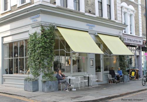 Luxury and Cool 2 bedroom in Notting Hill - image 12