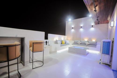 Pyramid Peak Retreat Pyramid Peak Retreat