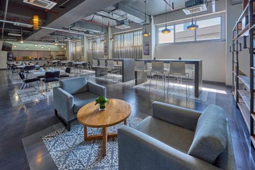 Food and beverages, City Express Plus by Marriott Ciudad de México Patio Universidad in Coyoacán