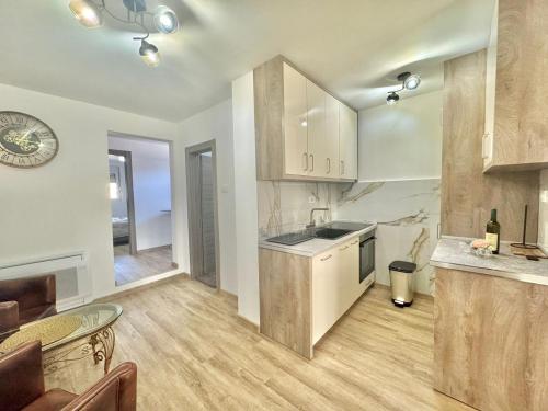 Maxim Family Apartment Budva