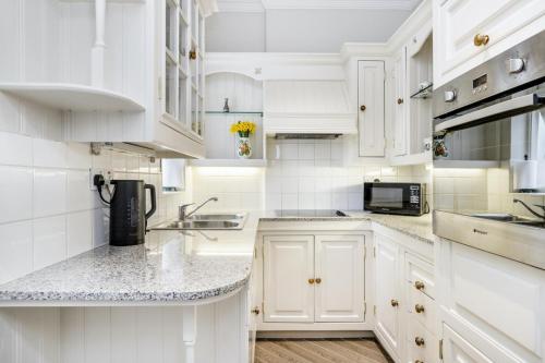 The Baby's Breath 2 bedroom with Patio in Chelsea - image 12