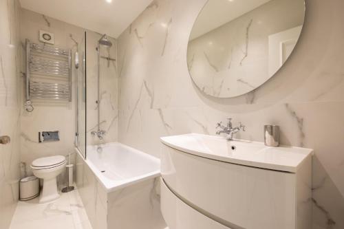 Cosy and Stylish Chelsea 2 bedroom flat - image 6